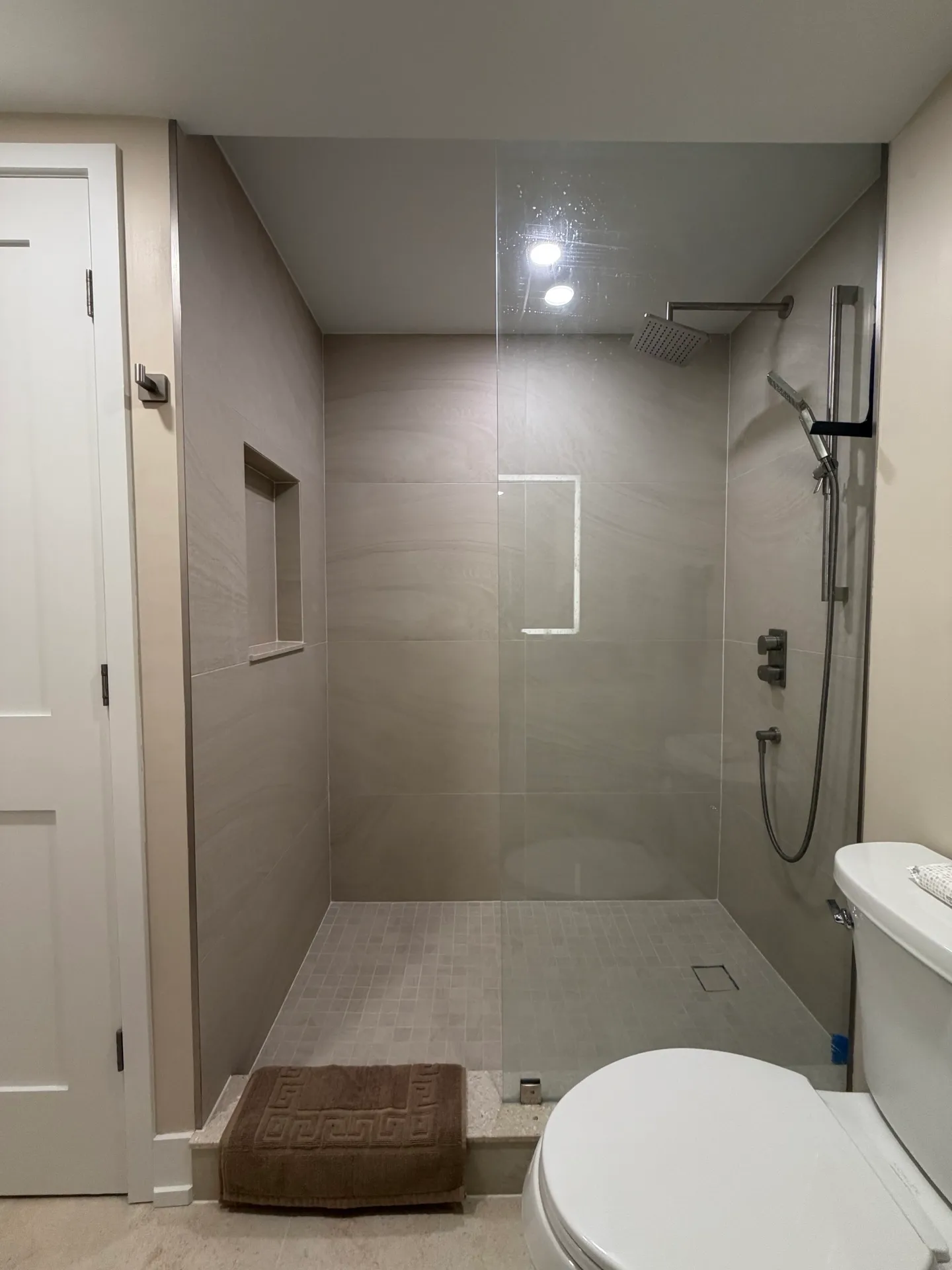 Downtown toronto harbour square condo renovation gallery 09