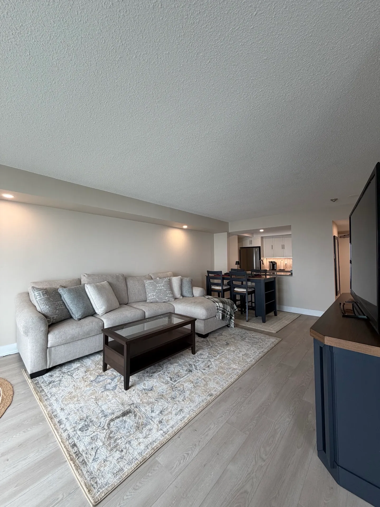 Downtown toronto harbour square condo renovation gallery 16