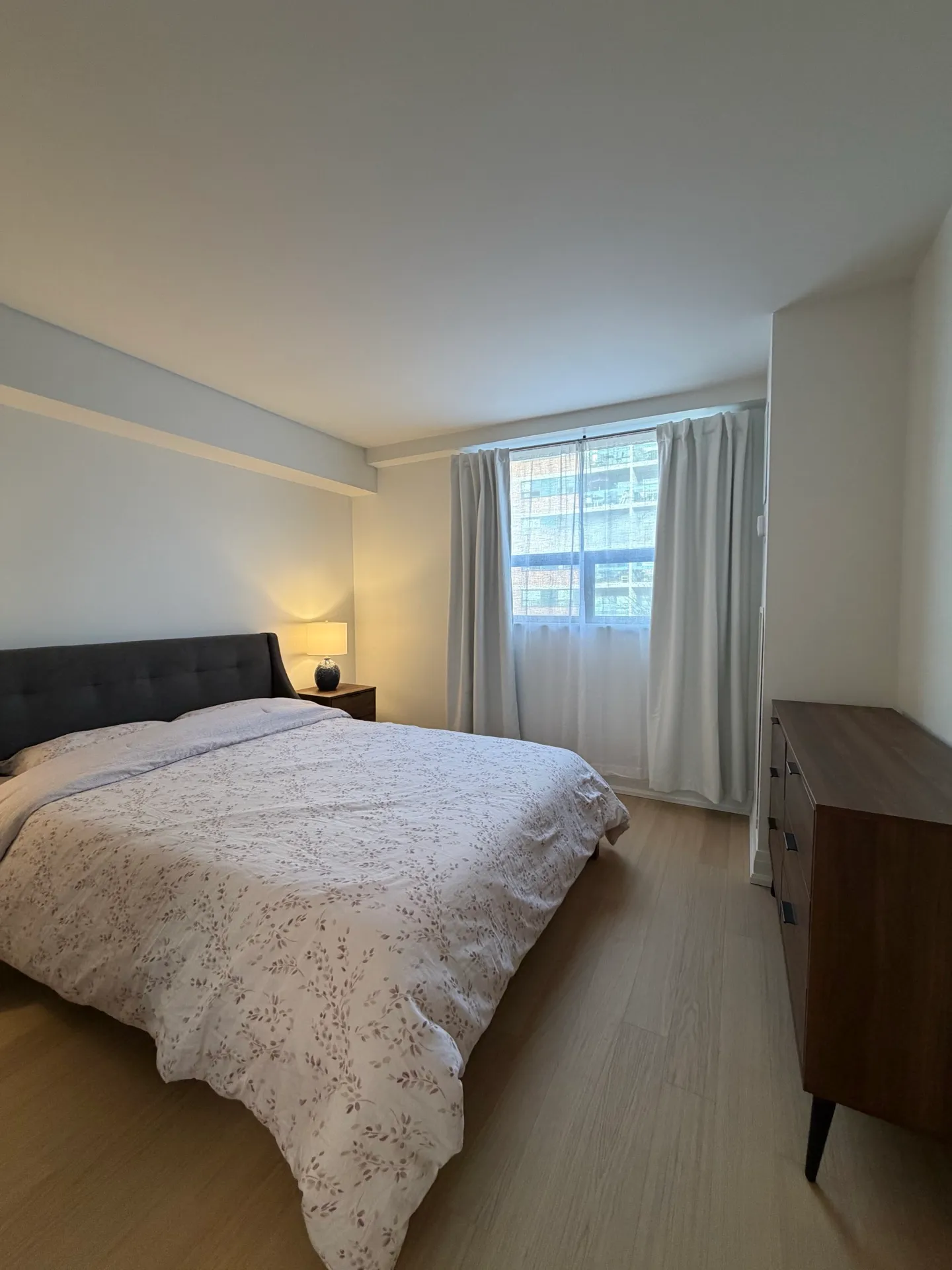 Downtown toronto scandinavian full condo renovation gallery 13