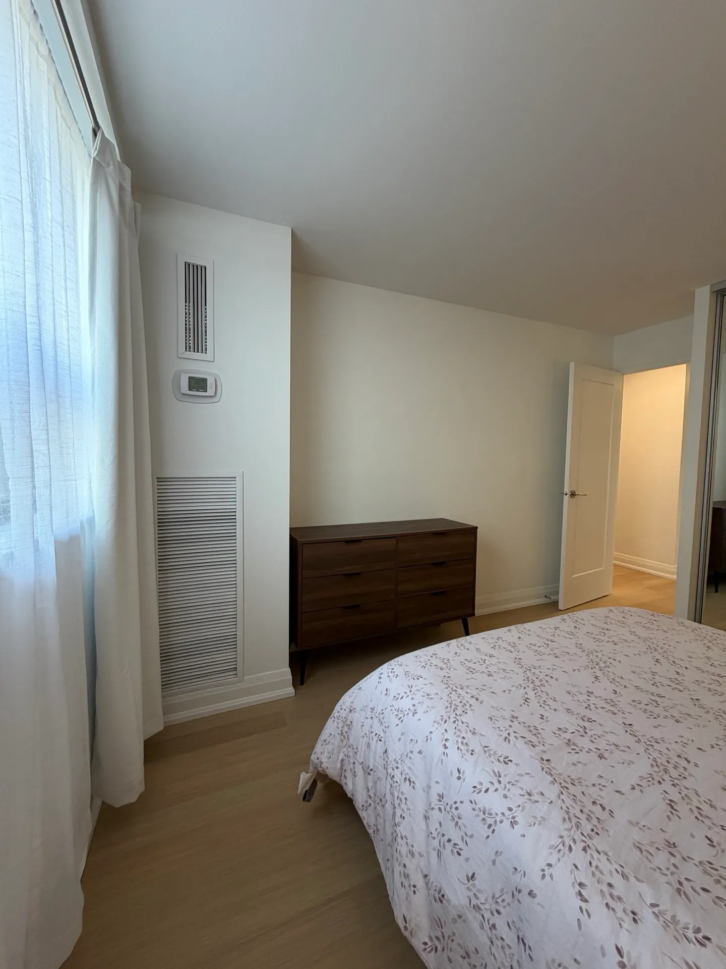 Downtown toronto scandinavian full condo renovation gallery 15