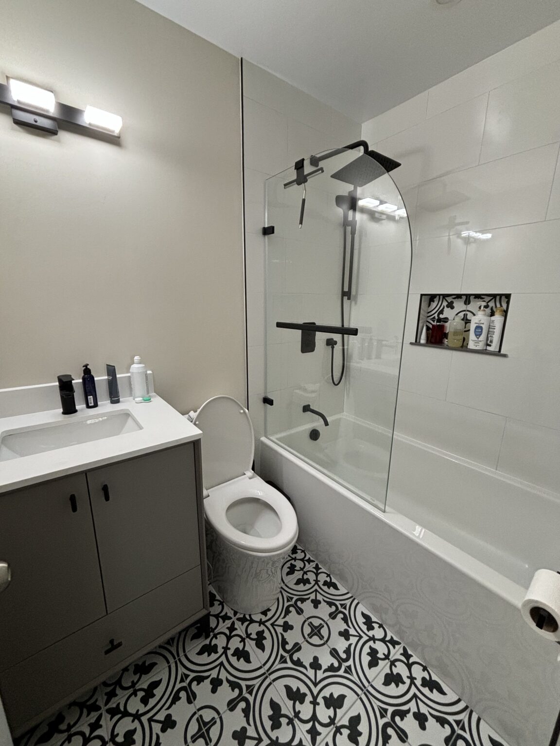 Etobicoke Contemporary Bathroom Remodel