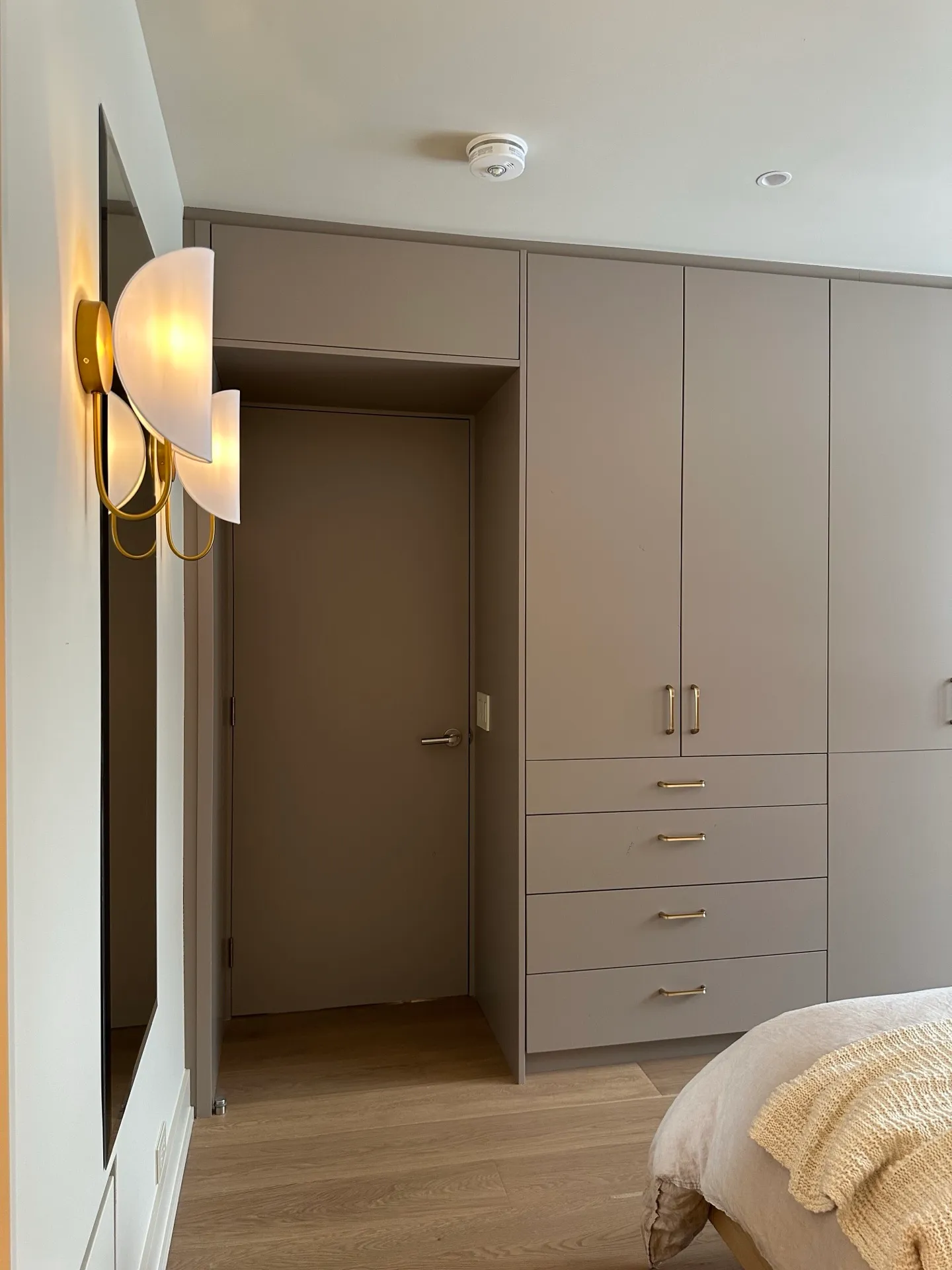 Etobicoke designer full home renovation gallery 14