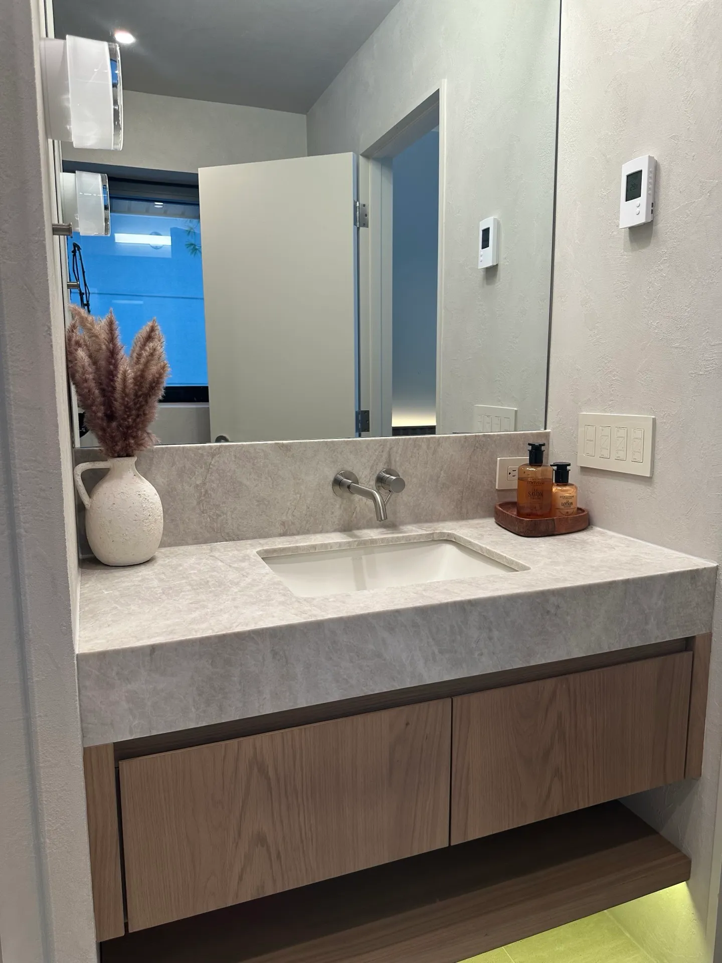 Etobicoke designer full home renovation gallery 19