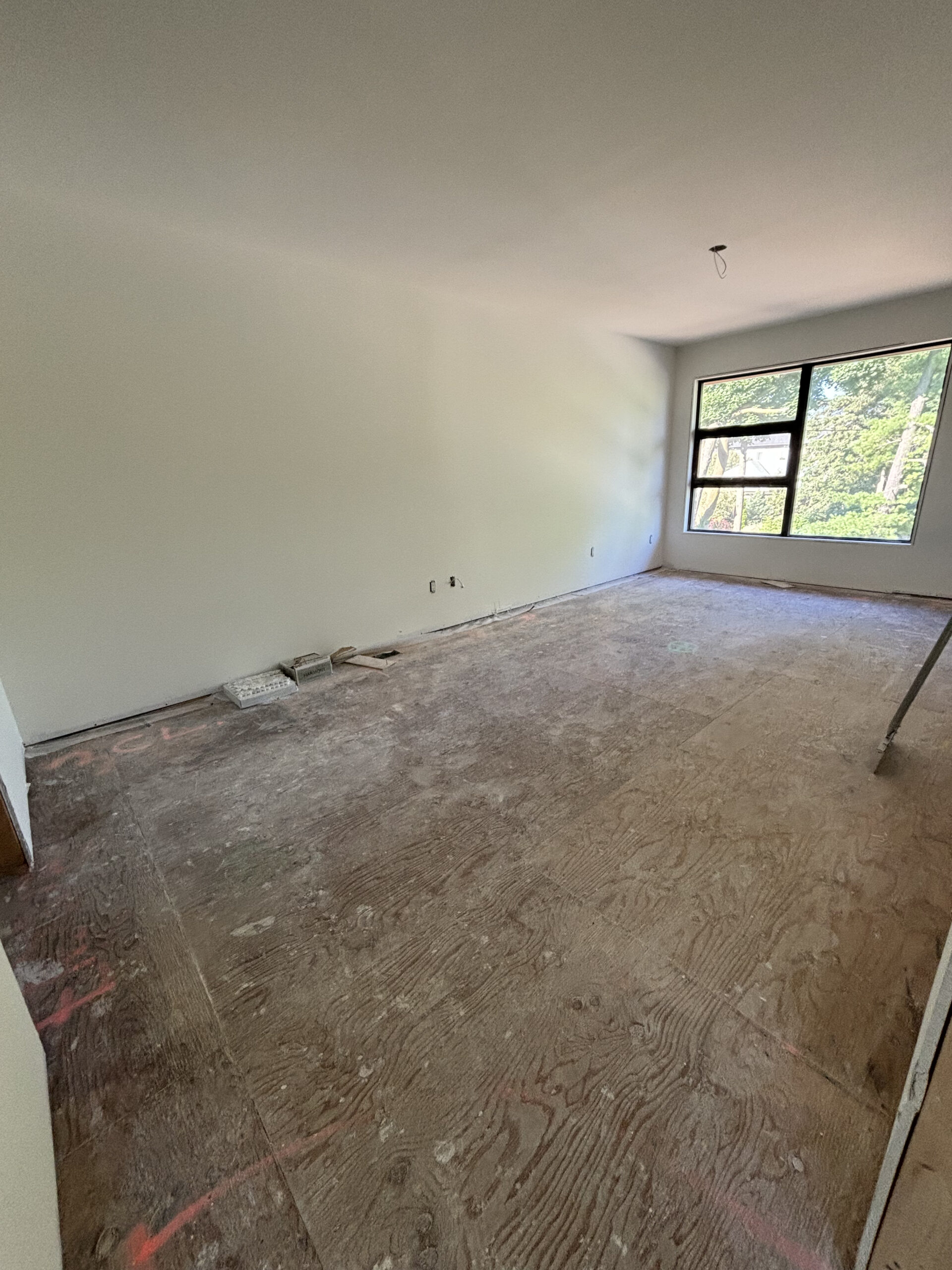 Bedroom before renovation