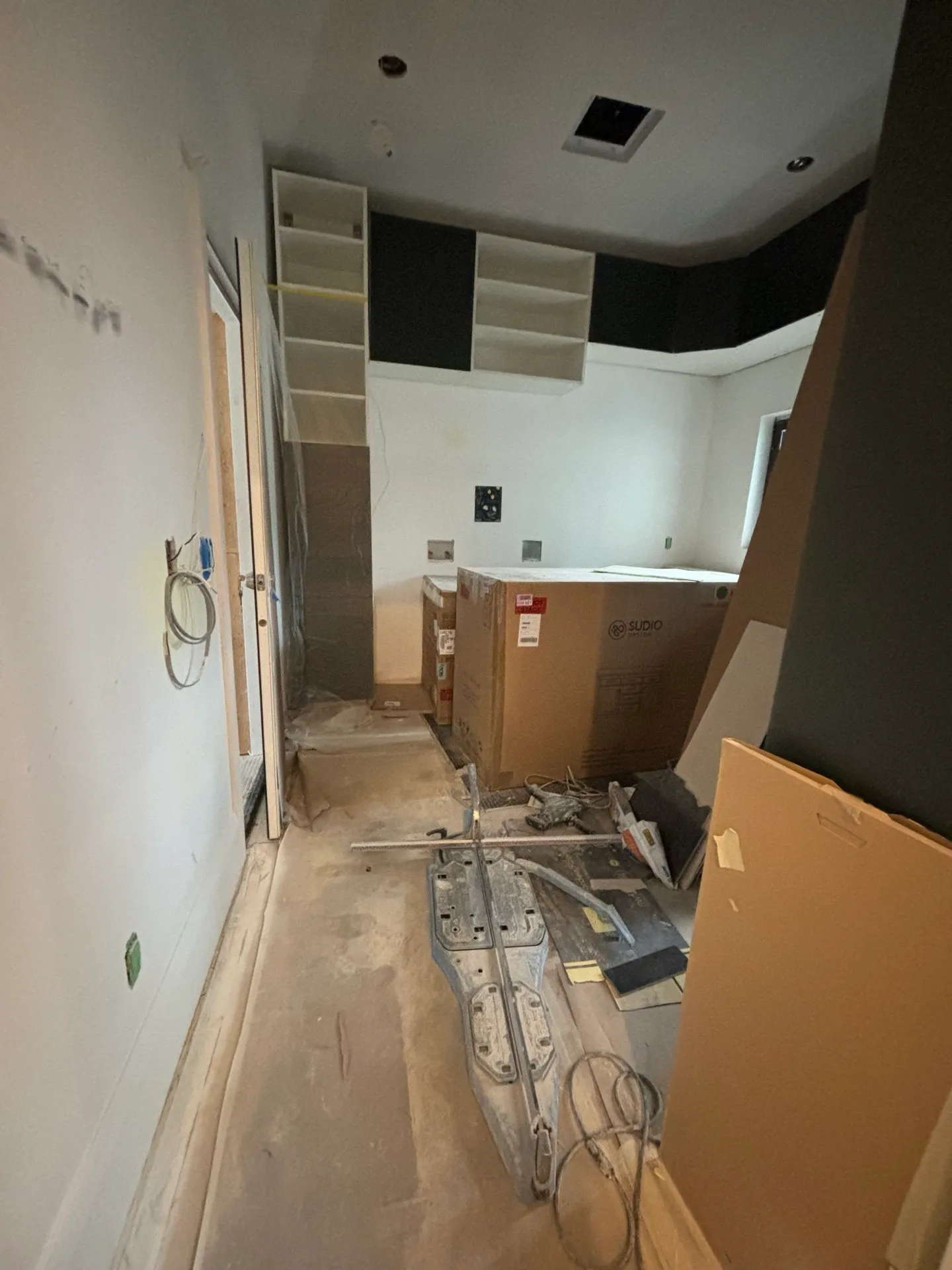 Gallery 29 — Lakefront Full House Renovation