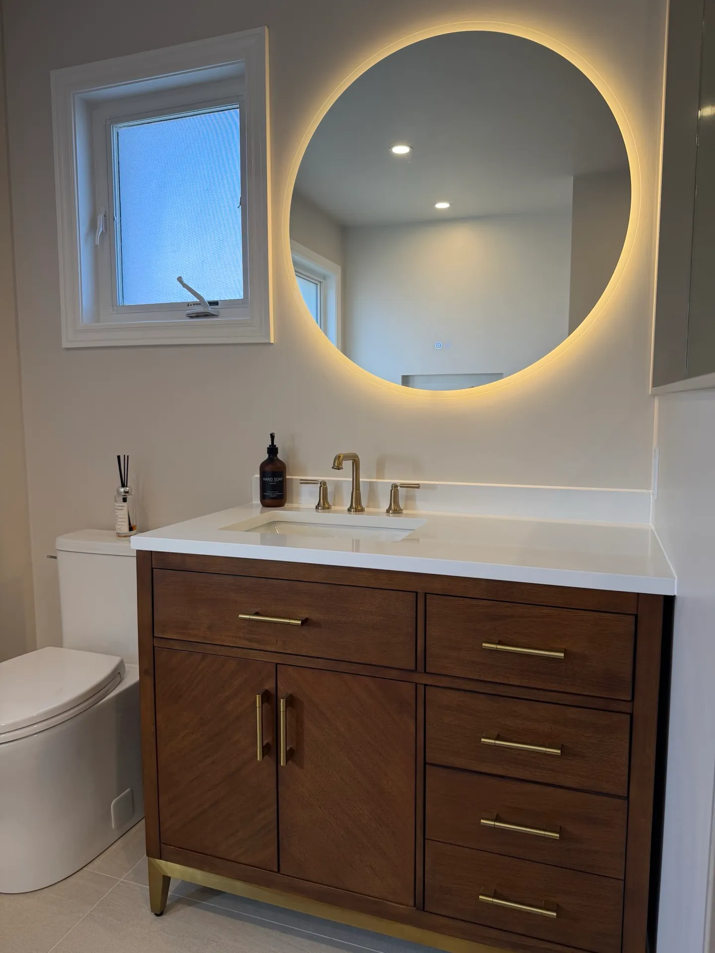 Mississauga four piece bathroom renovation gallery 03