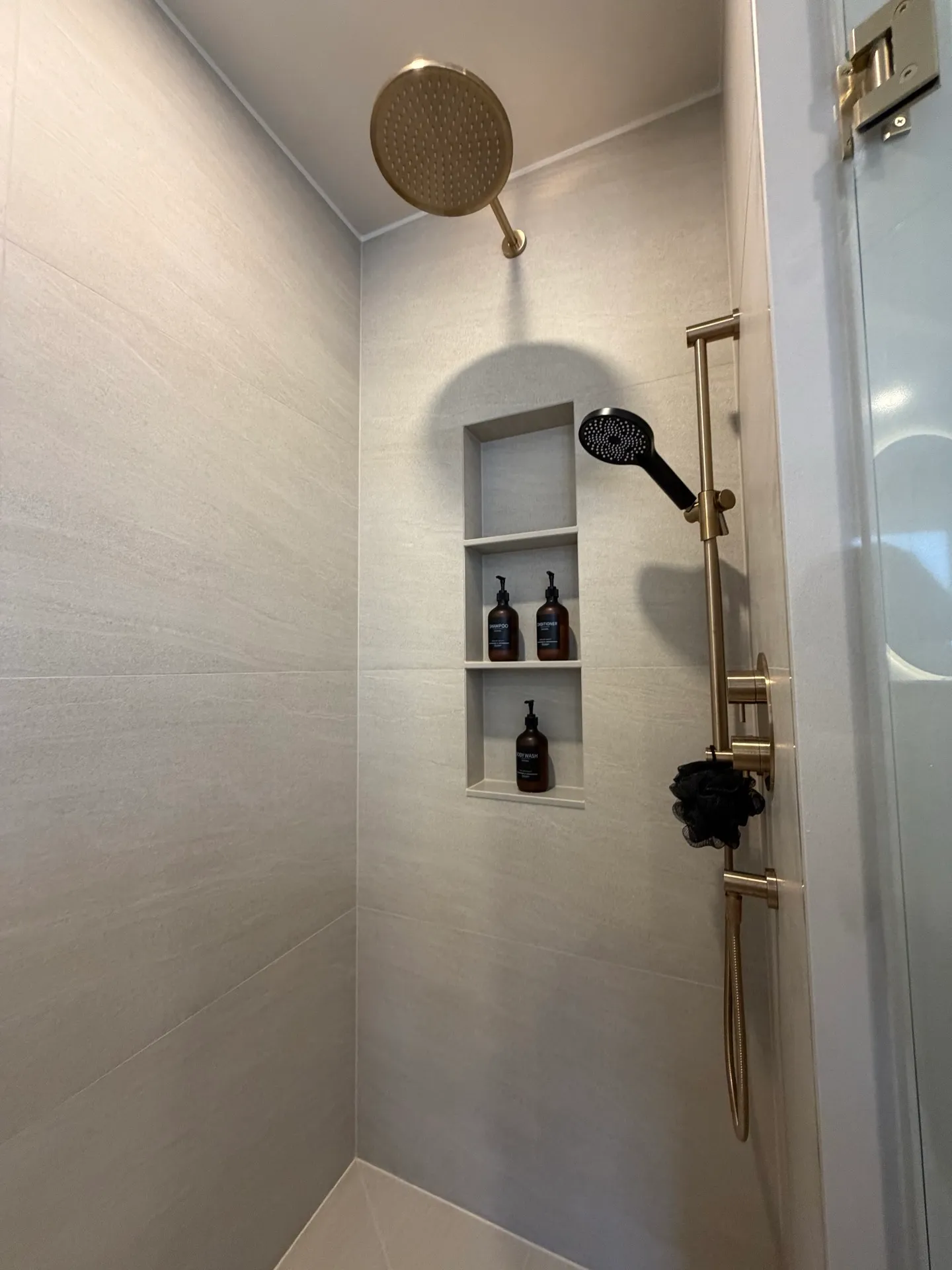 Mississauga four piece bathroom renovation gallery 05