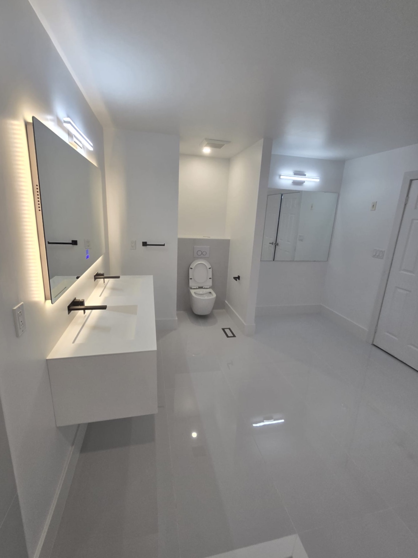 Mississauga bathroom after floating toilet vanity