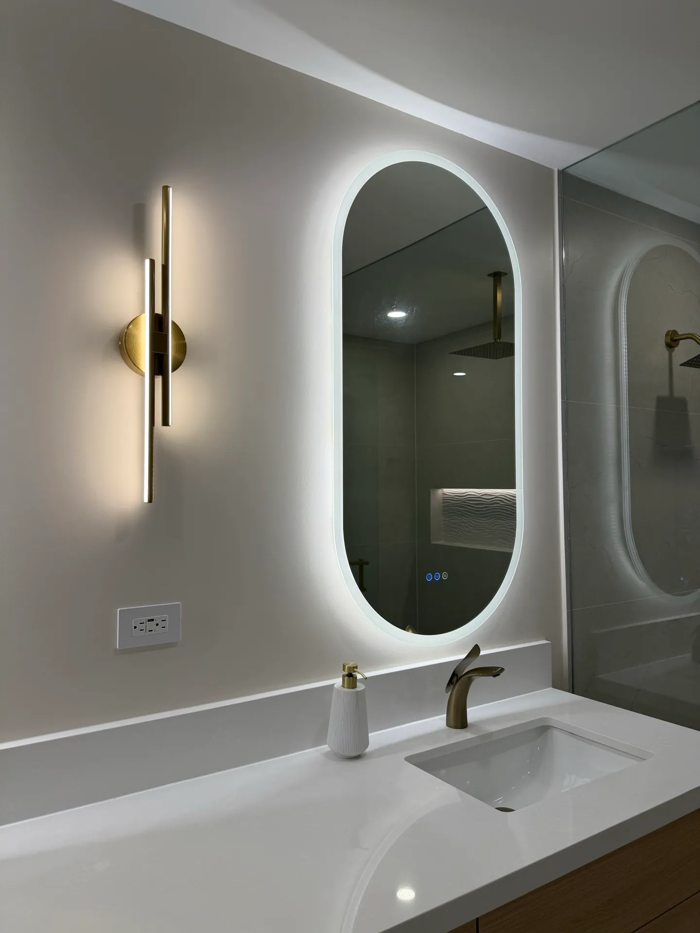 Gallery 10 — Mississauga Road Luxury Bathroom Renovation