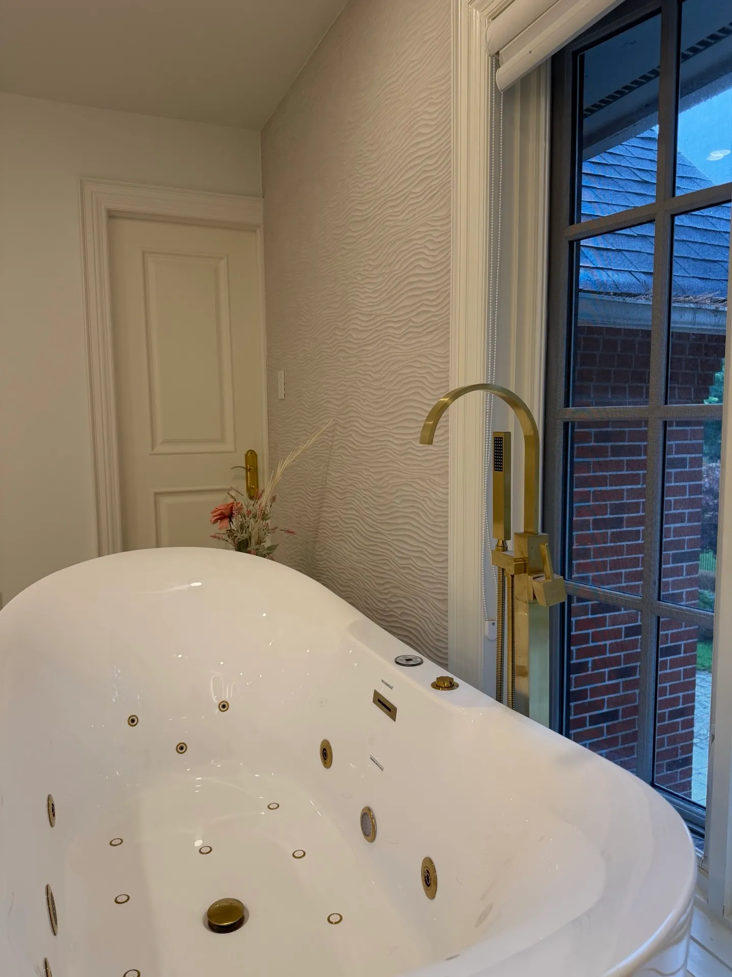 Gallery 13 — Mississauga Road Luxury Bathroom Renovation