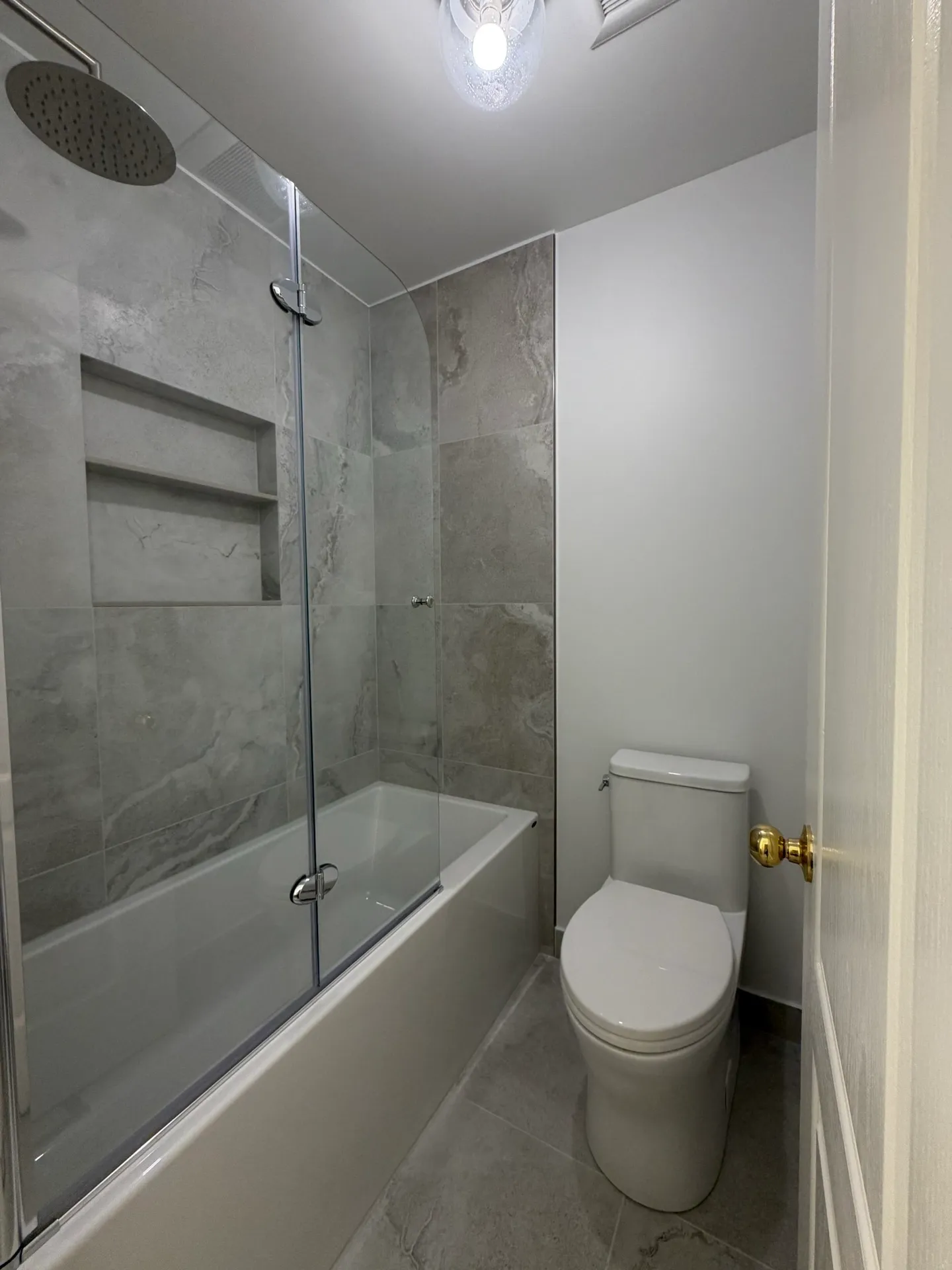 Mississauga three piece bathroom renovation gallery 04