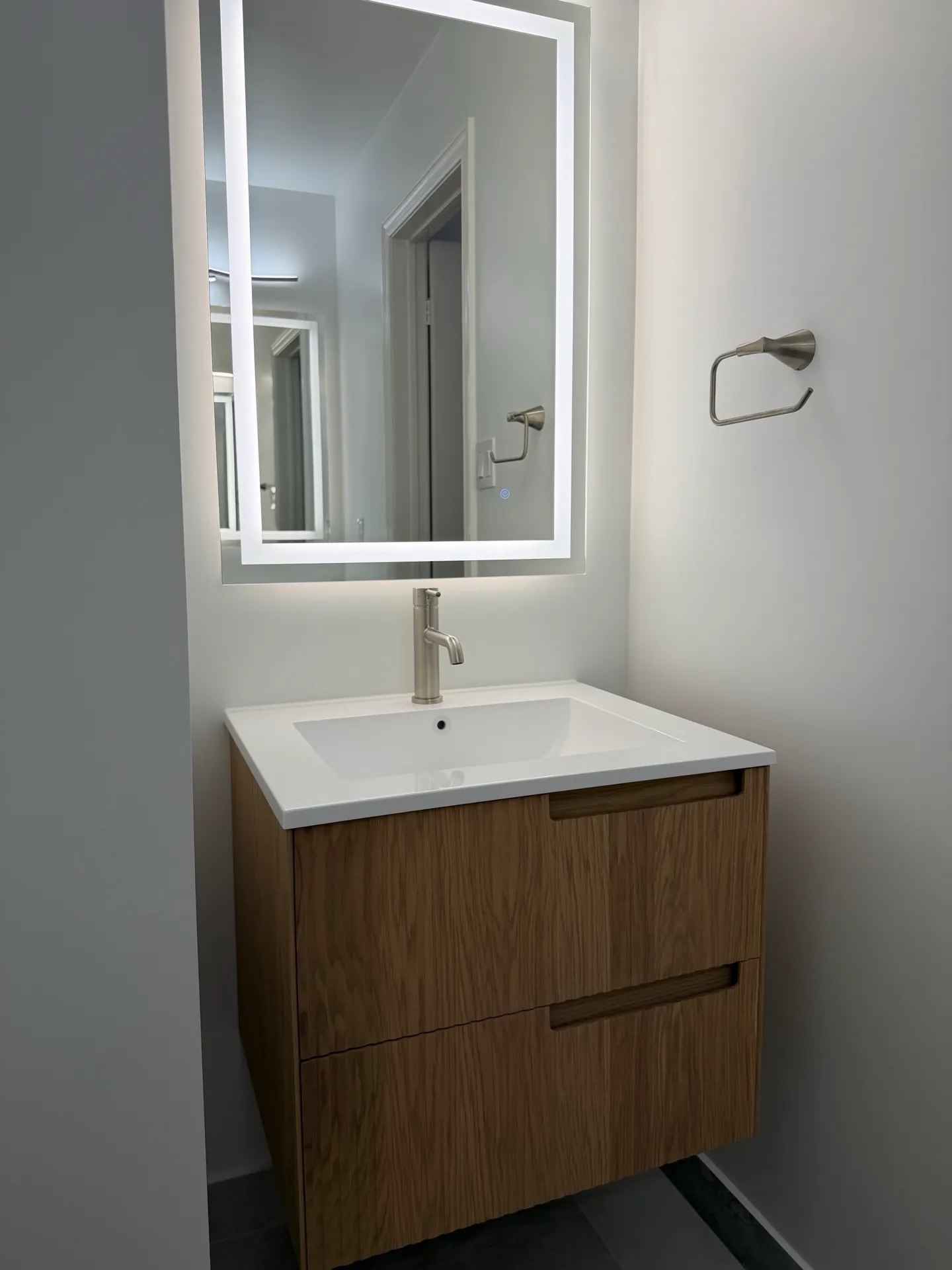 Gallery 09 — Mississauga Whole Home Renovation