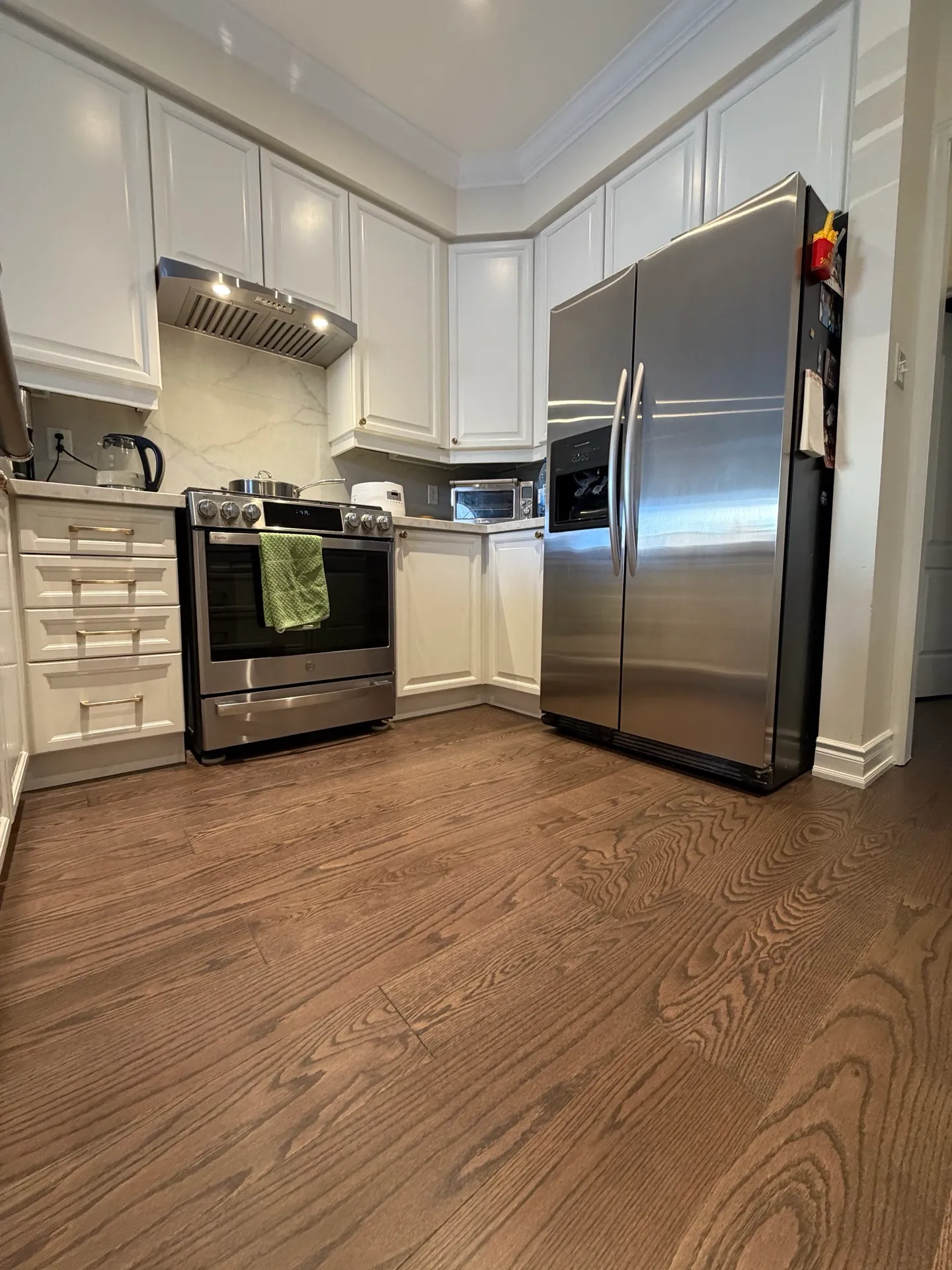 Gallery 21 — Mississauga Whole Home Renovation
