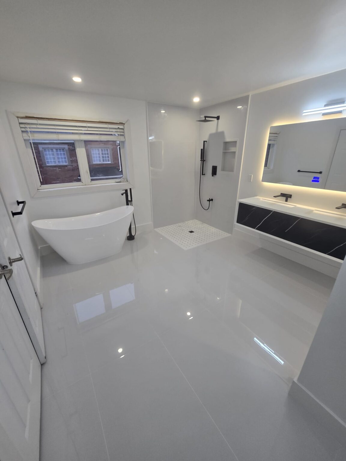Modern Spa-Inspired Bathroom Remodel – Mississauga