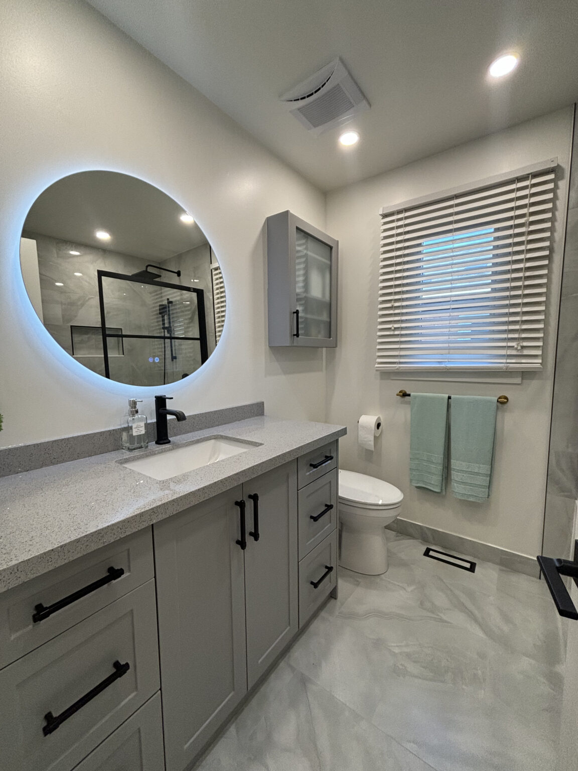 Main Bathroom Renovation in Oakville